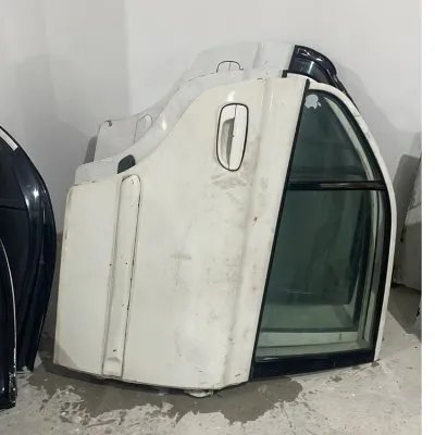 Admira Sağ Arka Kapı
